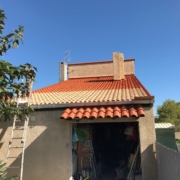 Peinture hydrofuge coloré pour toiture à Perpignan